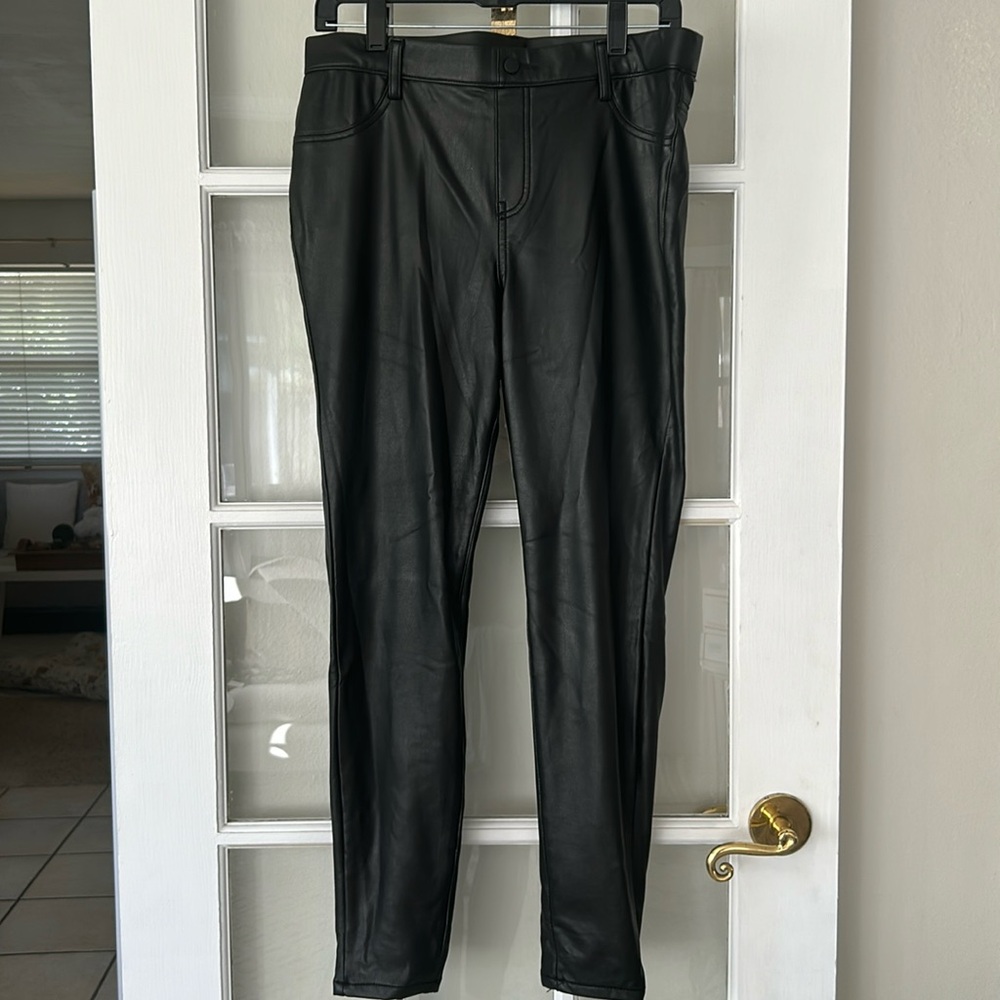 Time and Tru Faux Leather Pull On Leggings Jeggings Pants